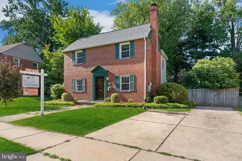 1806 Cody Dr, Silver Spring, MD 20902 photo 4