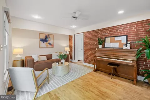 1806 Cody Dr, Silver Spring, MD 20902 photo 9
