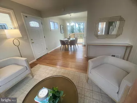 12120 Centerhill St, Silver Spring, MD 20902 photo 6