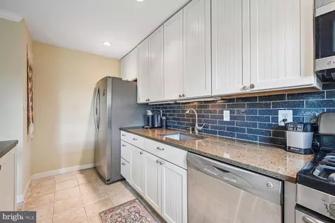 2212 Colston Dr #302, Silver Spring, MD 20910 photo 5