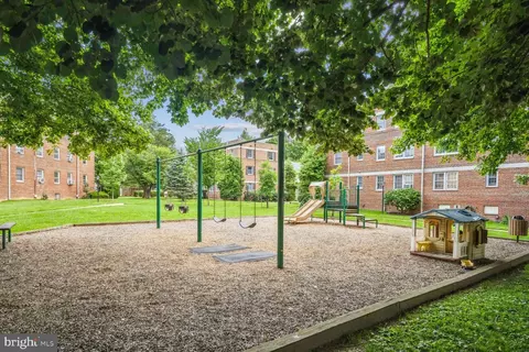 2212 Colston Dr #302, Silver Spring, MD 20910 photo 23