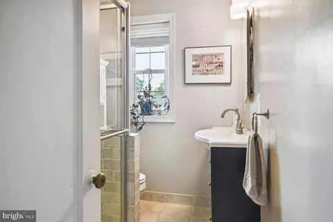 2212 Colston Dr #302, Silver Spring, MD 20910 photo 18