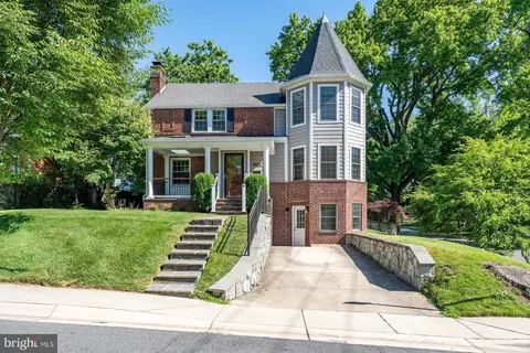 4601 Sleaford Rd, Bethesda, MD 20814