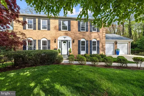 6 Bentana Ct, Rockville, MD 20850