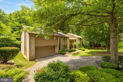11308 Hidden Hollow Ct, Potomac, MD 20854
