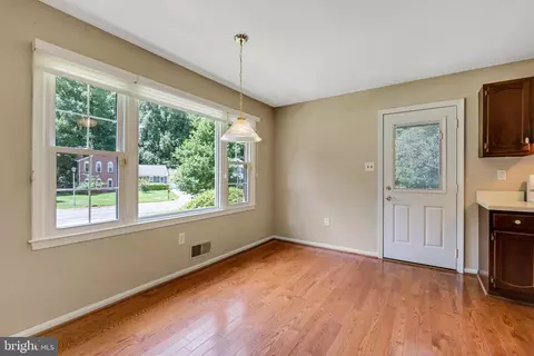 1537 Winding Waye Ln, Silver Spring, MD 20902 photo 13