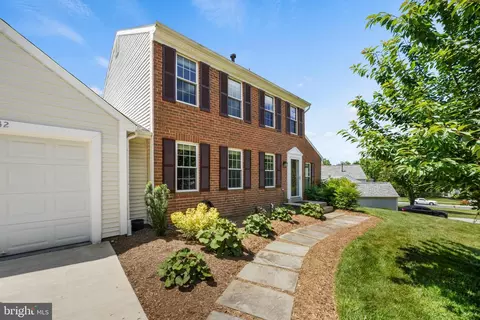 432 Woonsockett Ln, Silver Spring, MD 20905 photo 4
