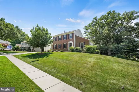 432 Woonsockett Ln, Silver Spring, MD 20905 photo 3