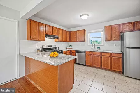 432 Woonsockett Ln, Silver Spring, MD 20905 photo 15