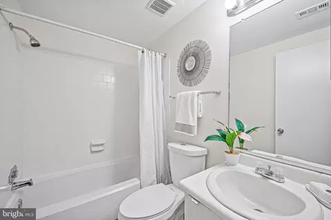 432 Woonsockett Ln, Silver Spring, MD 20905 photo 34
