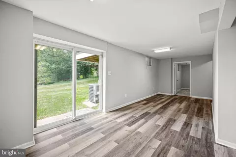 432 Woonsockett Ln, Silver Spring, MD 20905 photo 38