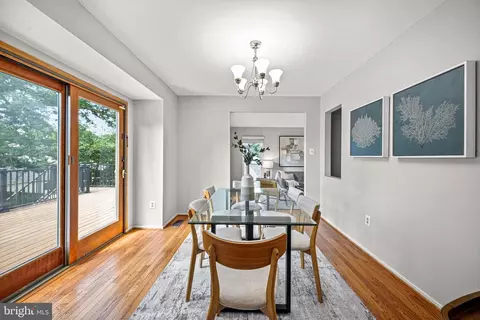 432 Woonsockett Ln, Silver Spring, MD 20905 photo 10