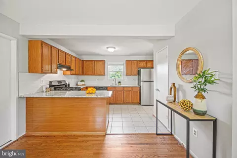 432 Woonsockett Ln, Silver Spring, MD 20905 photo 16