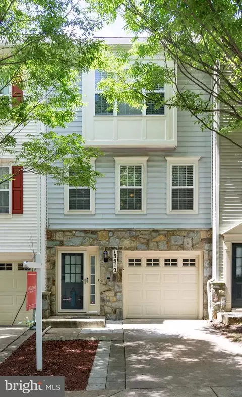 13512 Hamlet Square Ct, Germantown, MD 20874