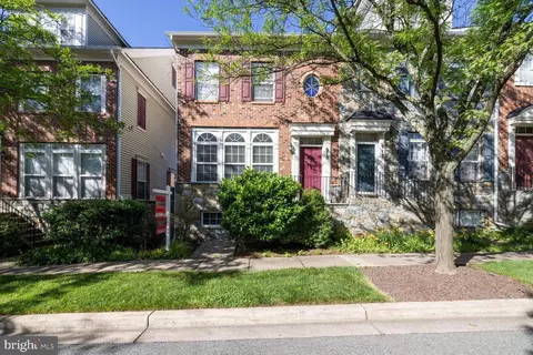 910 Havencrest St, Rockville, MD 20850