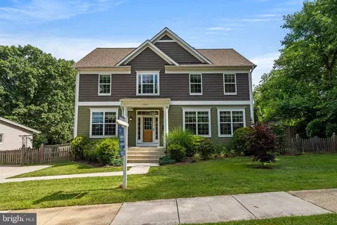 2001 Prichard Rd, Silver Spring, MD 20902