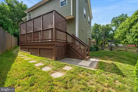 Exterior - 2001 Prichard Rd, Silver Spring, MD 20902 photo 6 of 10