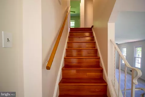 Entry Way - 1820 Middlevale Ter, Silver Spring, MD 20906 photo 3 of 6