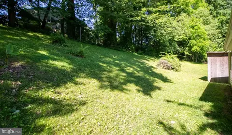 Exterior - 1820 Middlevale Ter, Silver Spring, MD 20906 photo 4 of 4