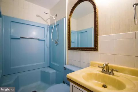 Bath - 1820 Middlevale Ter, Silver Spring, MD 20906 photo 1 of 5