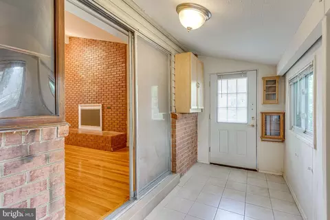 11216 Bybee St, Silver Spring, MD 20902 photo 9