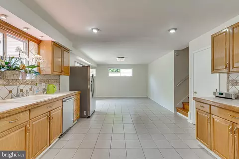 11216 Bybee St, Silver Spring, MD 20902 photo 14