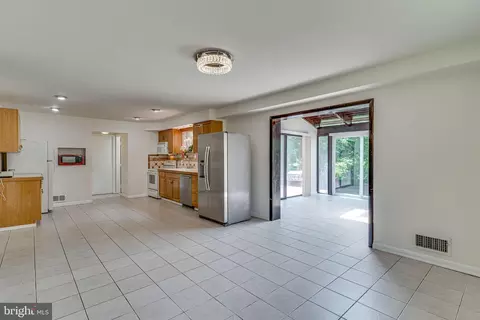 11216 Bybee St, Silver Spring, MD 20902 photo 16
