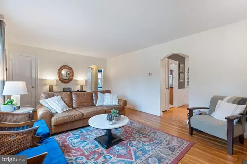 410 Brewster Ave, Silver Spring, MD 20901 photo 6