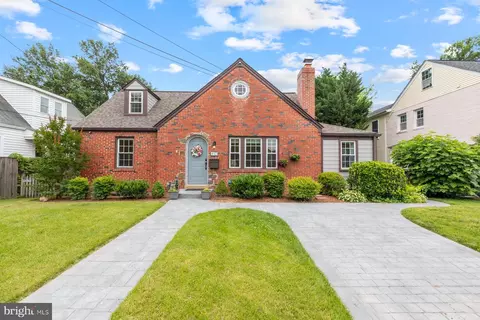 410 Brewster Ave, Silver Spring, MD 20901 photo 2