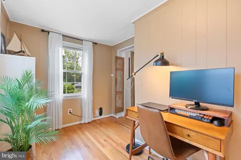 410 Brewster Ave, Silver Spring, MD 20901 photo 19