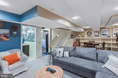 410 Brewster Ave, Silver Spring, MD 20901 photo 25