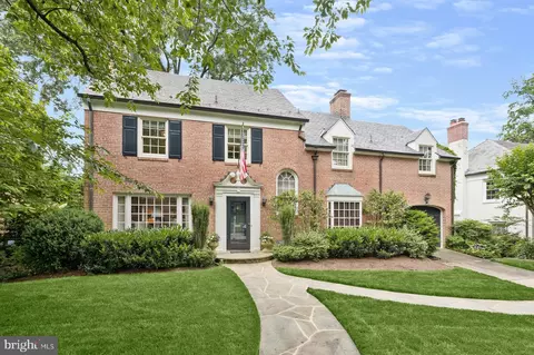 5210 Portsmouth Rd, Bethesda, MD 20816