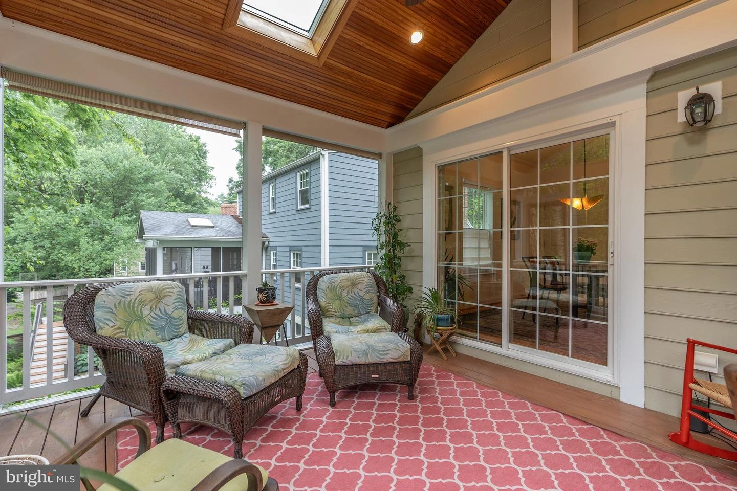 Exterior - 10009 Menlo Ave, Silver Spring, MD 20910 photo 6 of 21