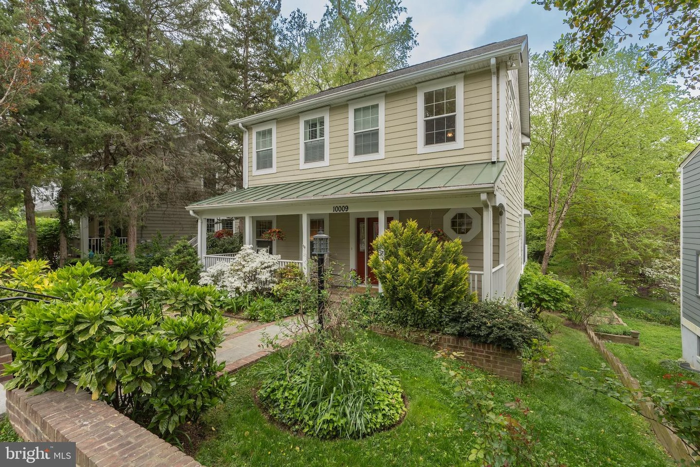 Exterior - 10009 Menlo Ave, Silver Spring, MD 20910 photo 1 of 21