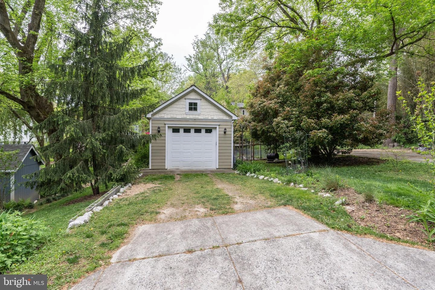 Exterior - 10009 Menlo Ave, Silver Spring, MD 20910 photo 20 of 21