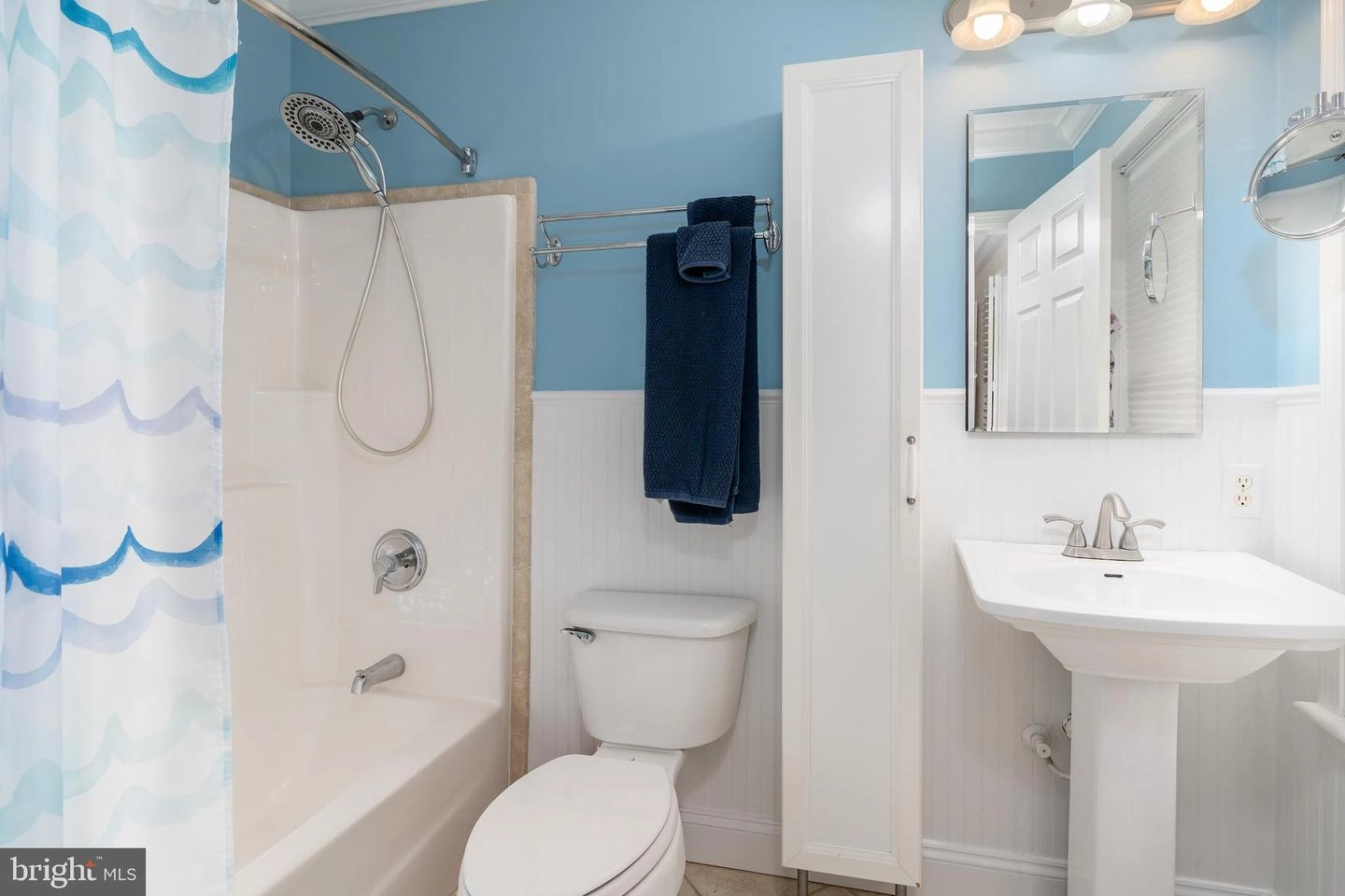 Bath - 10009 Menlo Ave, Silver Spring, MD 20910 photo 1 of 1