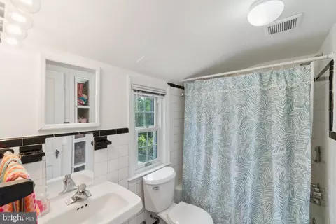 314 Whitestone Rd, Silver Spring, MD 20901 photo 16