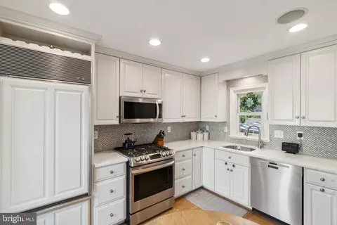 314 Whitestone Rd, Silver Spring, MD 20901 photo 10