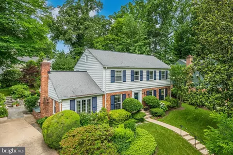 7503 Cayuga Ave, Bethesda, MD 20817