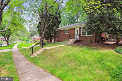 4023 Adams Dr, Silver Spring, MD 20902