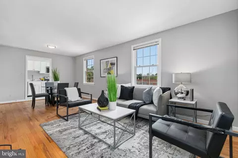2236 Washington Ave #302, Silver Spring, MD 20910