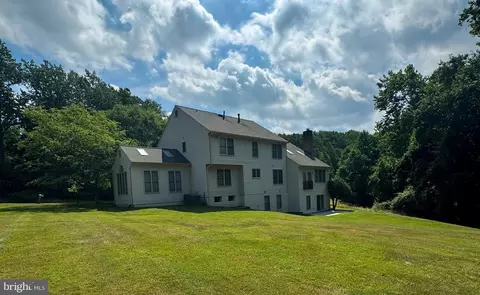 Exterior - 15040 Notley Rd, Silver Spring, MD 20905 photo 5 of 8