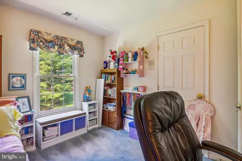 Bedroom - 15040 Notley Rd, Silver Spring, MD 20905 photo 7 of 12