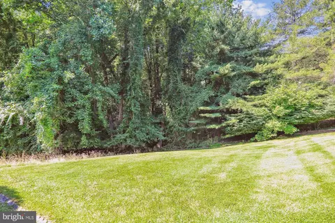 Exterior - 15040 Notley Rd, Silver Spring, MD 20905 photo 6 of 8
