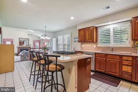 Kitchen - 15040 Notley Rd, Silver Spring, MD 20905 photo 2 of 4