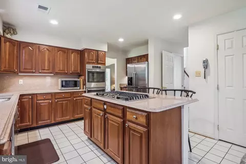 Kitchen - 15040 Notley Rd, Silver Spring, MD 20905 photo 4 of 4