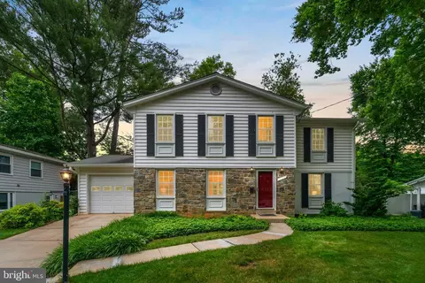 14407 Butternut Ct, Rockville, MD 20853