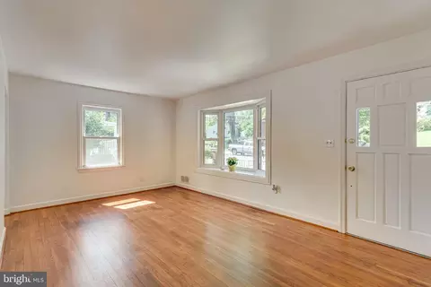 Living - 11805 College View Dr, Silver Spring, MD 20902 photo 1 of 4