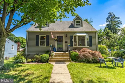 11805 College View Dr, Silver Spring, MD 20902
