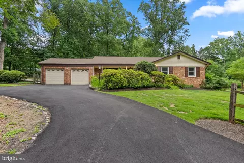 12801 Gaffney Rd, Silver Spring, MD 20904 photo 2